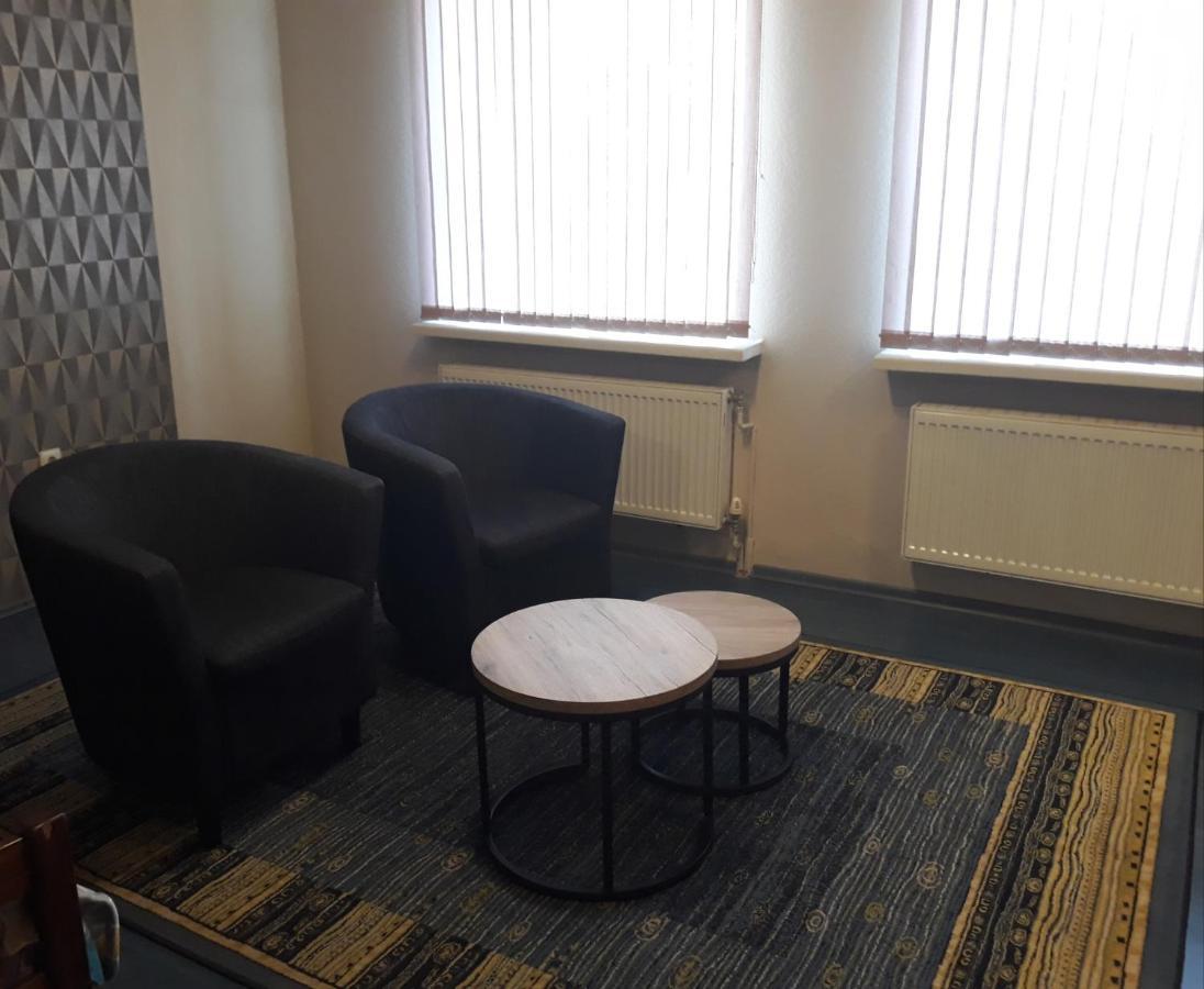 Town Center Studio Apartment 다우가프필스 외부 사진