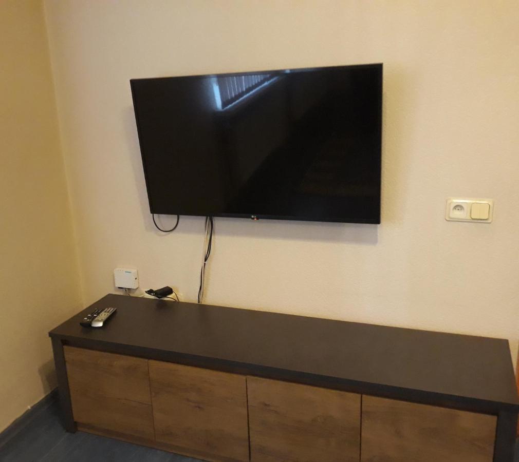 Town Center Studio Apartment 다우가프필스 외부 사진