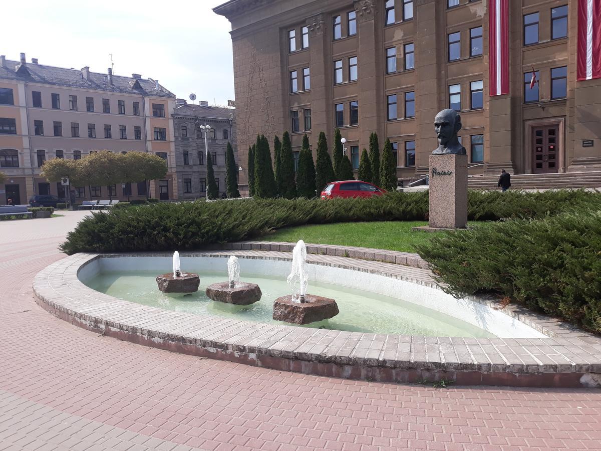 Town Center Studio Apartment 다우가프필스 외부 사진
